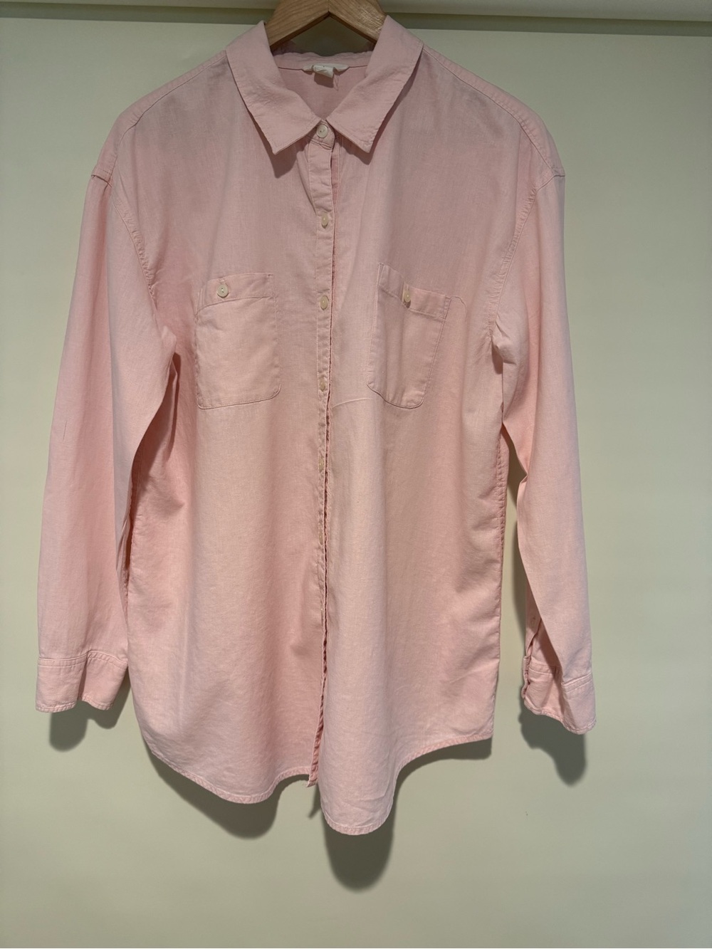 Caslon Pink Linen/Rayon Blend Button Up Long Sleeve Shirt, size large